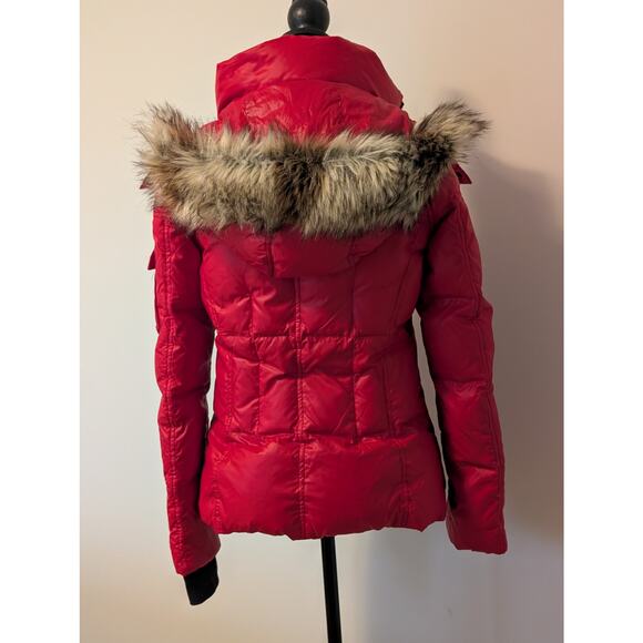 S13 NYC Kylie Glossy Quilted Red Down Puffer Ski Jacket Coat Faux Fur Hood Sz S - Picture 3 of 11